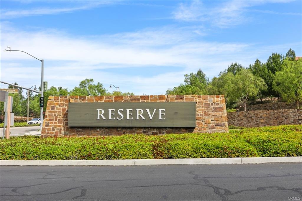 The Reserve at Orchard Hills entry monument