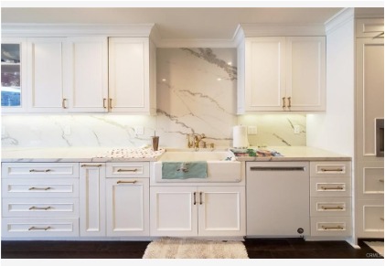 16143 Saint Croix — gourmet kitchen with marble counters and professional-grade appliances